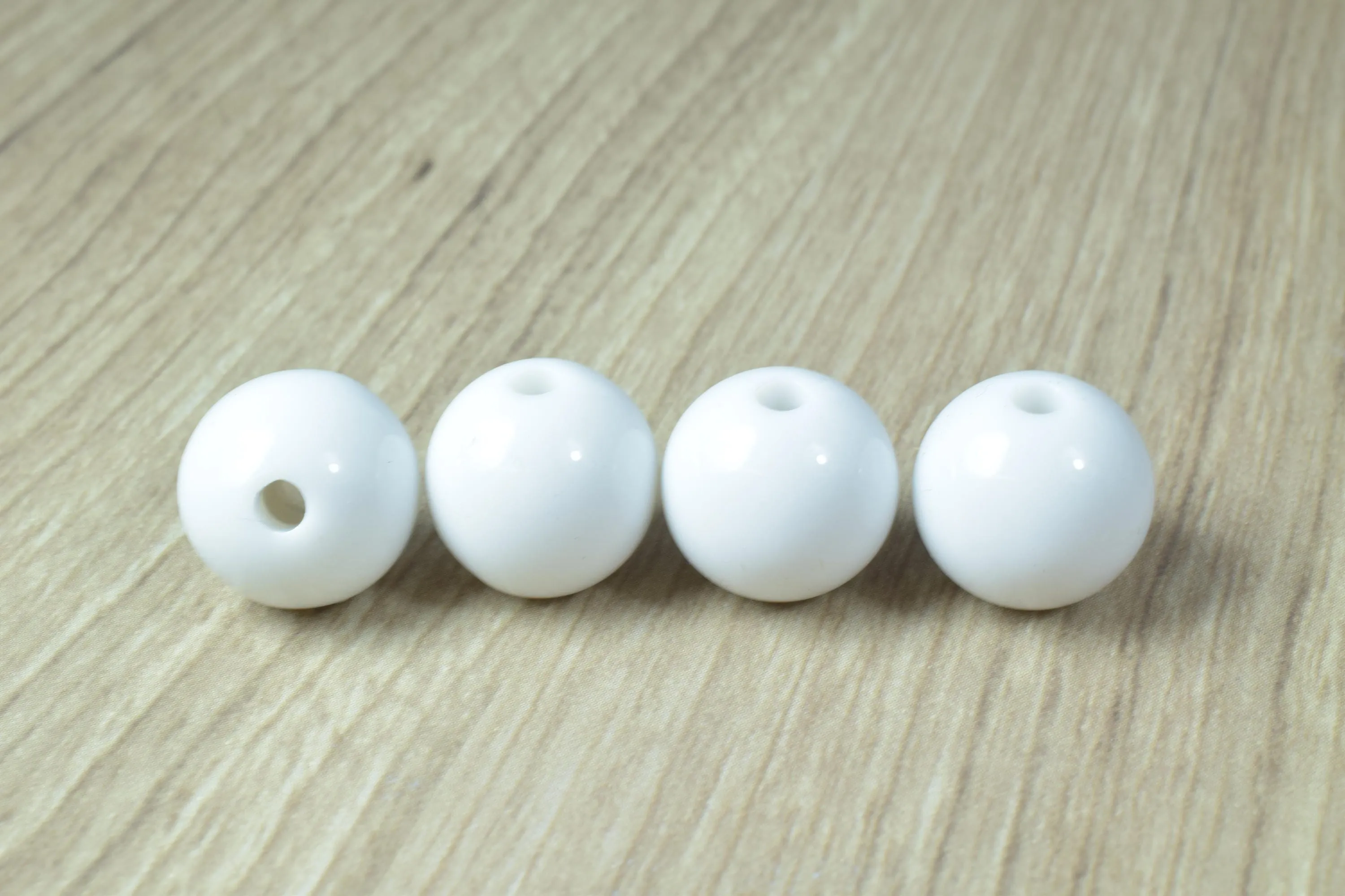 14mm White Smooth Plastic Gumball Beads, 14mm Large Smooth, Acrylic Round Ball Beads,White,Large Chunky Acrylic Beads, Smooth Bead