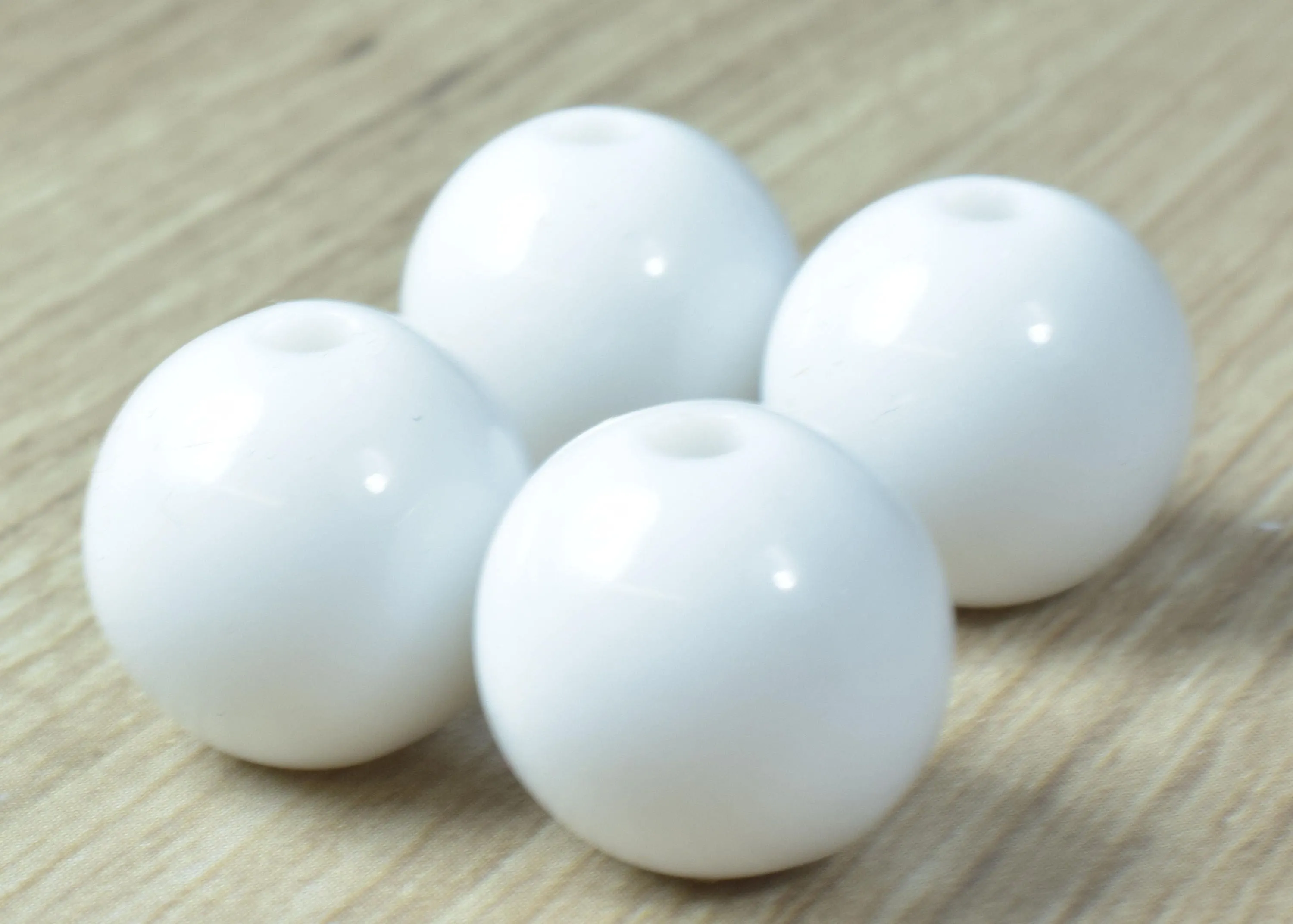 14mm White Smooth Plastic Gumball Beads, 14mm Large Smooth, Acrylic Round Ball Beads,White,Large Chunky Acrylic Beads, Smooth Bead