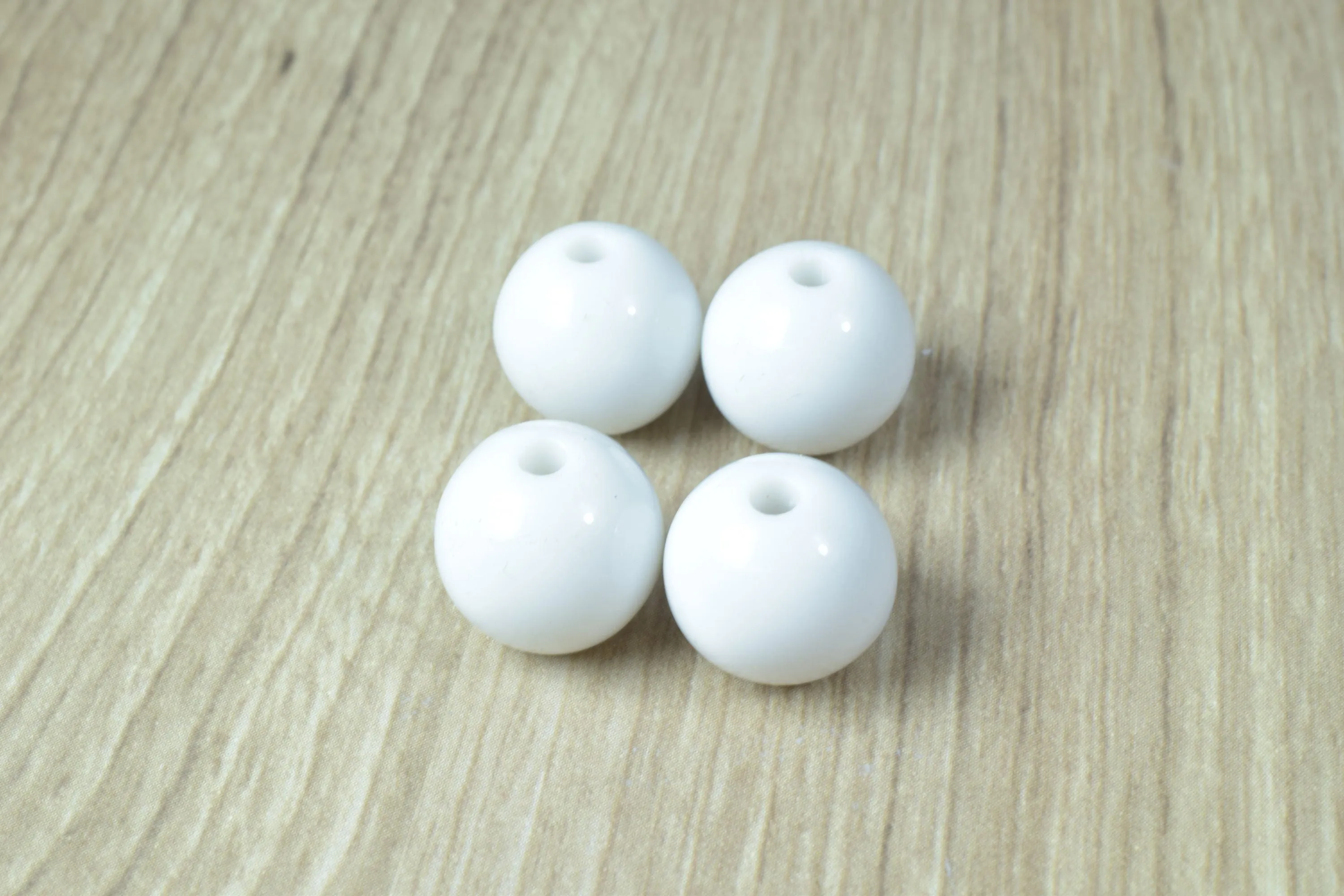 14mm White Smooth Plastic Gumball Beads, 14mm Large Smooth, Acrylic Round Ball Beads,White,Large Chunky Acrylic Beads, Smooth Bead