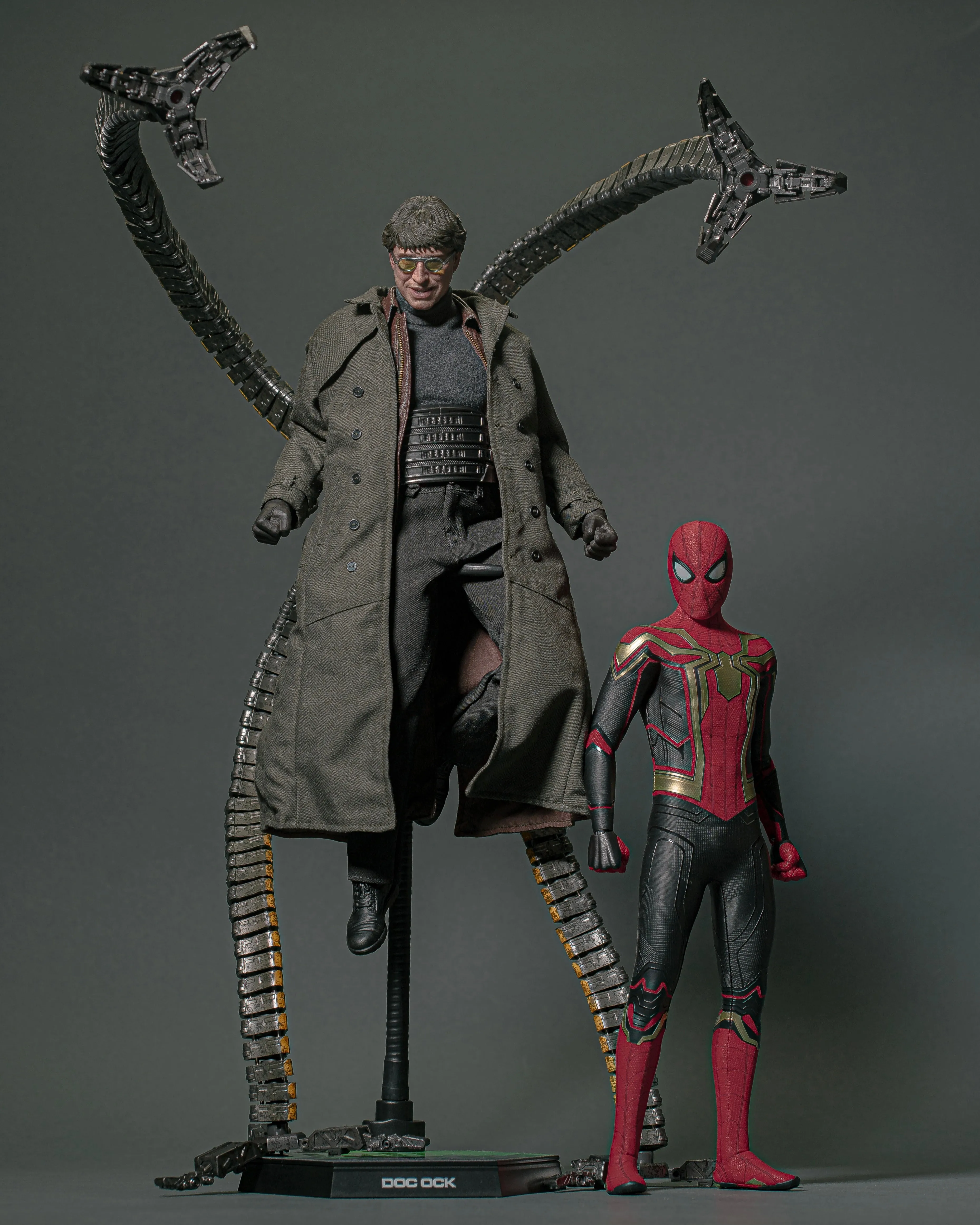 Hot Toys MMS633 Spiderman No Way Home Doc Ock Deluxe Edition 1/6 Scale Collectible Figure