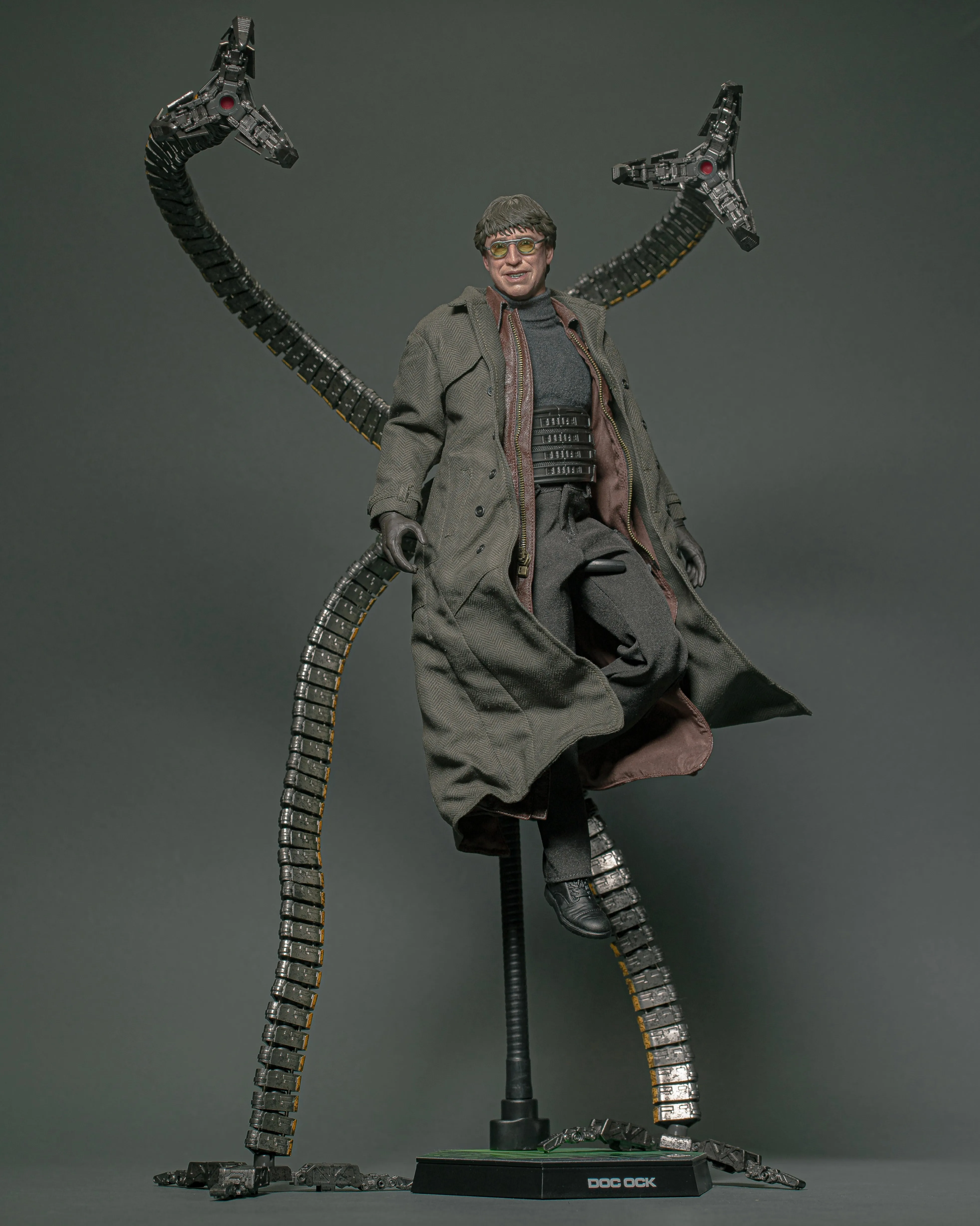 Hot Toys MMS633 Spiderman No Way Home Doc Ock Deluxe Edition 1/6 Scale Collectible Figure