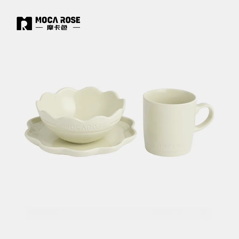 Set of Kitchenware: Mocarose Bowls and Plates Collection