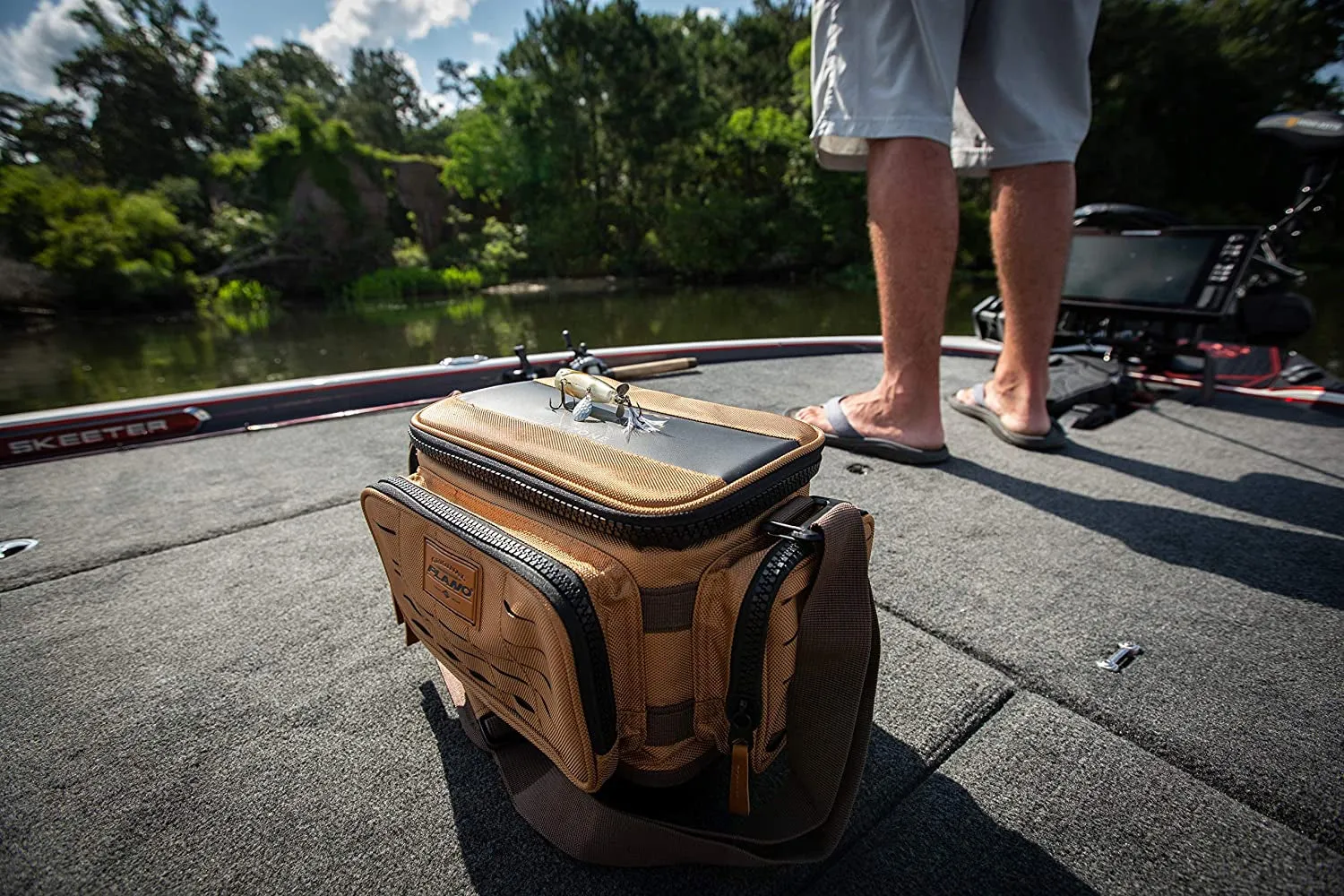 Plano Guide Series 3500 Tackle Bag, Beige, Includes 5 3500 Stowaway Organization Boxes, Premium Soft Fishing Tackle Storage, Waterproof & Non-Skid Base