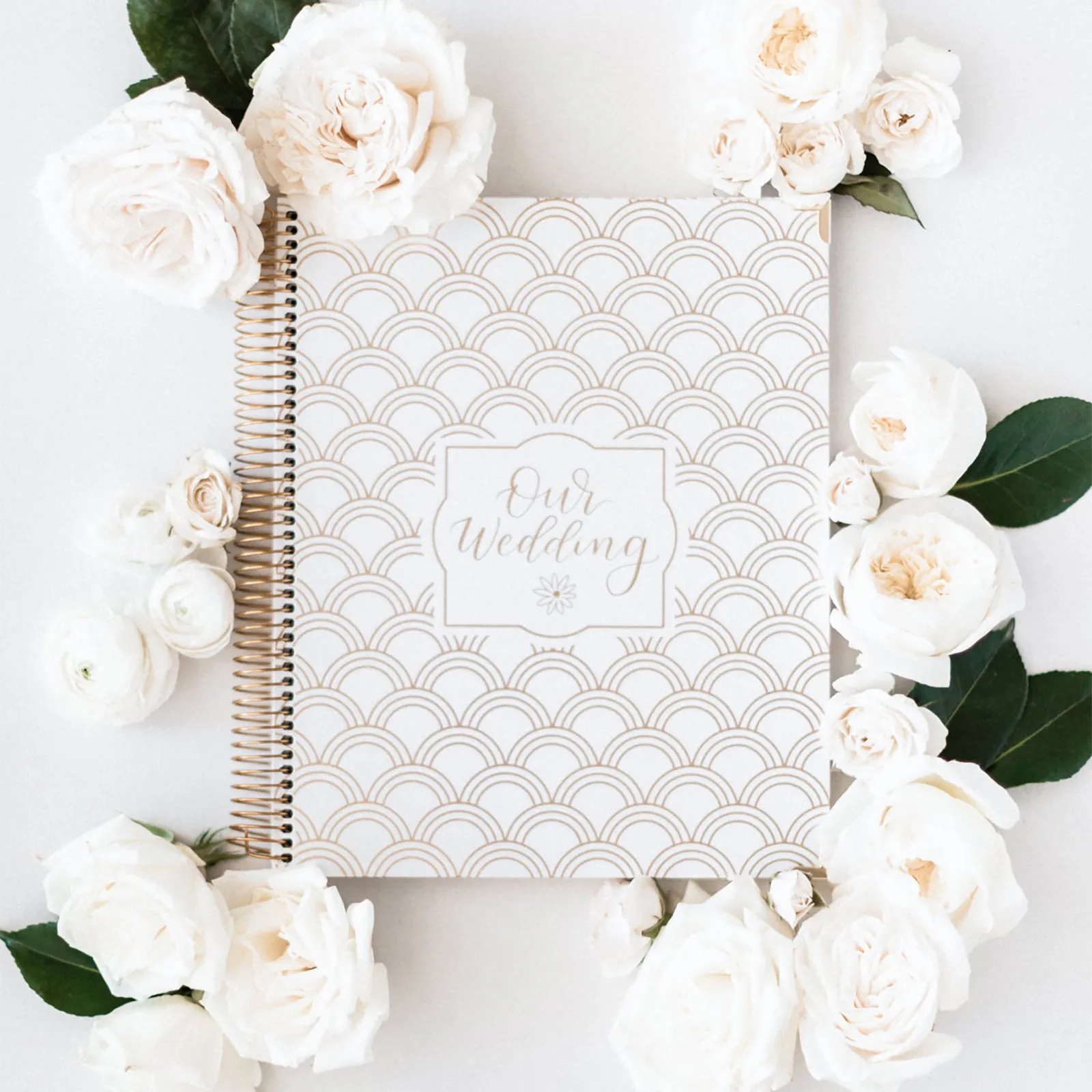 Wedding Planner & Calendar, Gold Scallops