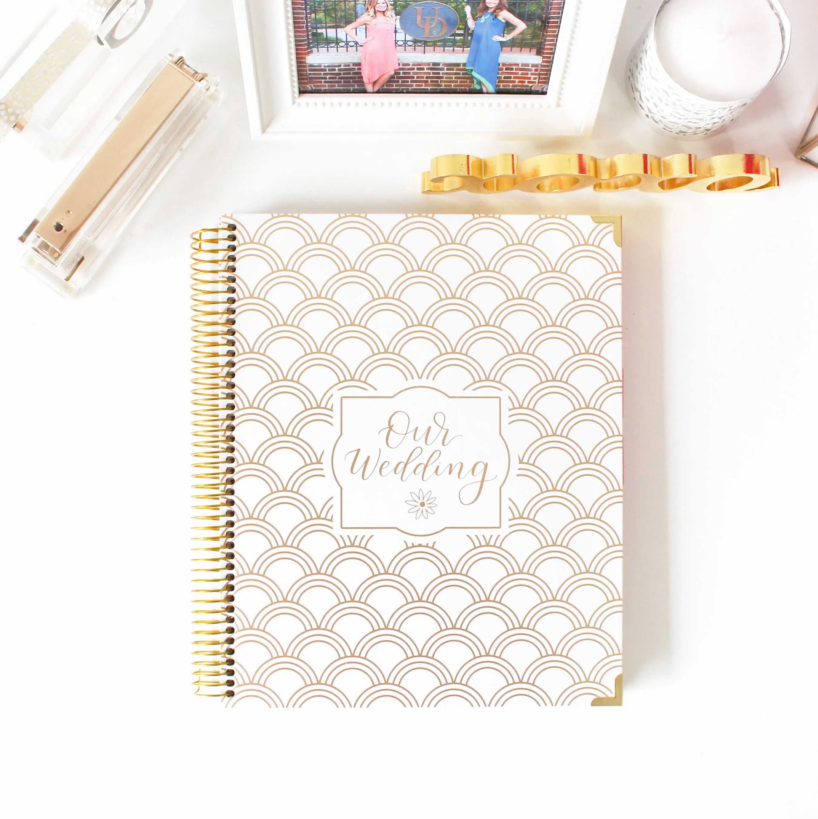 Wedding Planner & Calendar, Gold Scallops