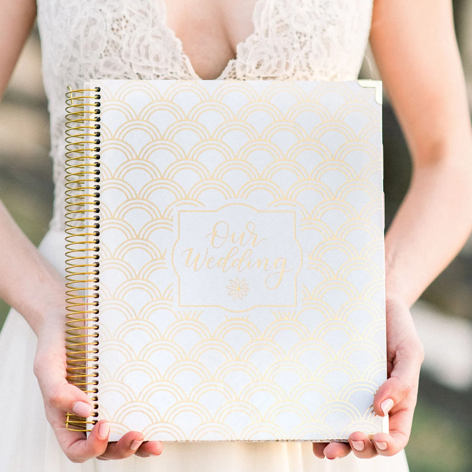 Wedding Planner & Calendar, Gold Scallops