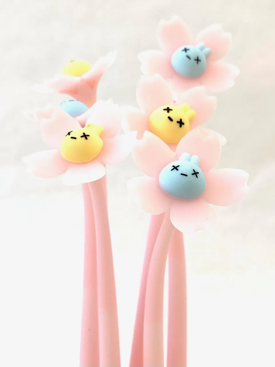 X 224192 SAKURA RABBIT FLOWER WIGGLE GEL PEN-DISCONTINUED